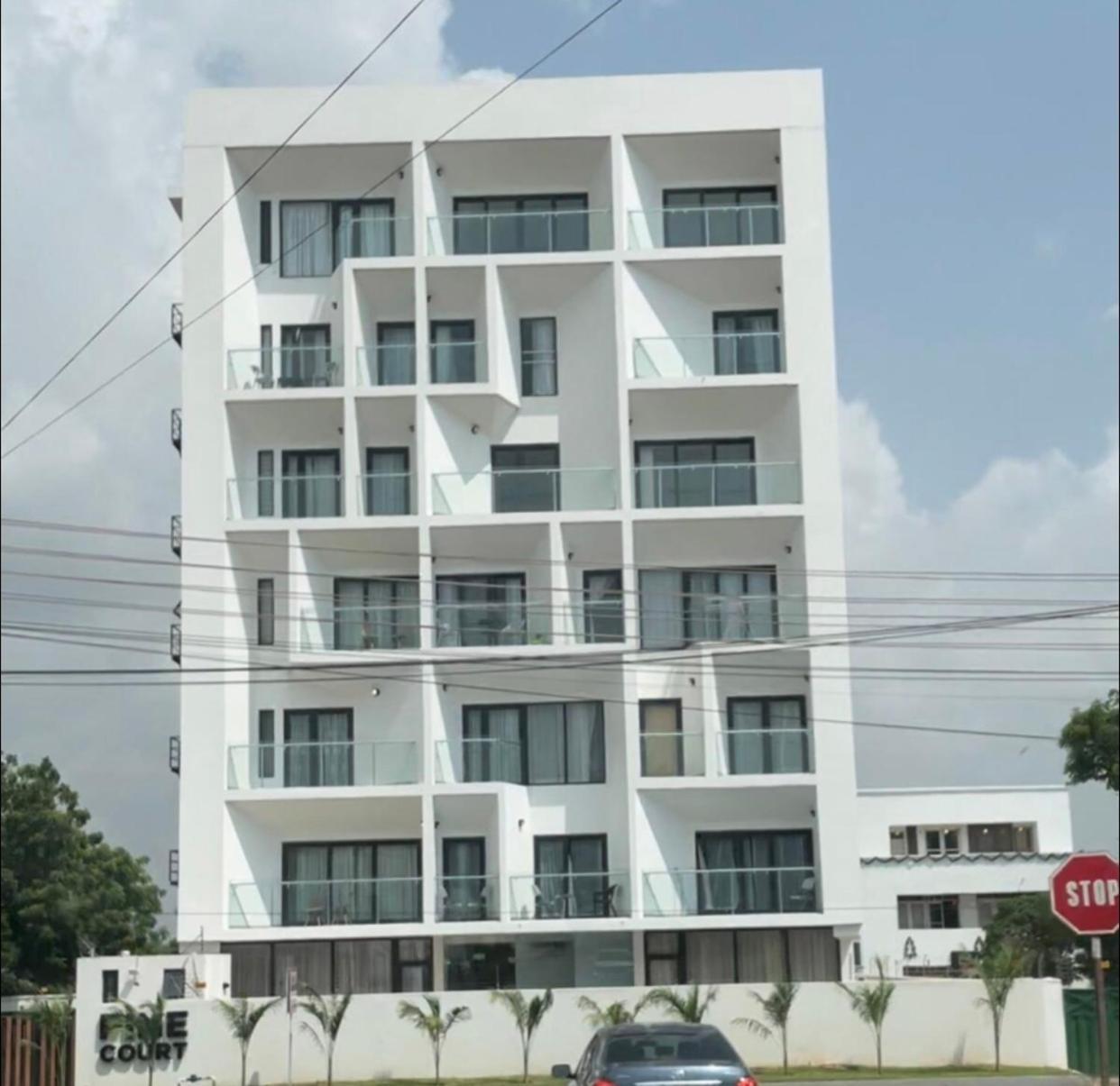 Pine Court Apartment Accra Exterior photo